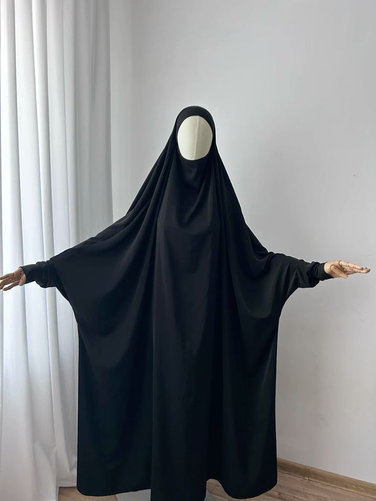 Premium Irani Chadar with Integrated Sleeves